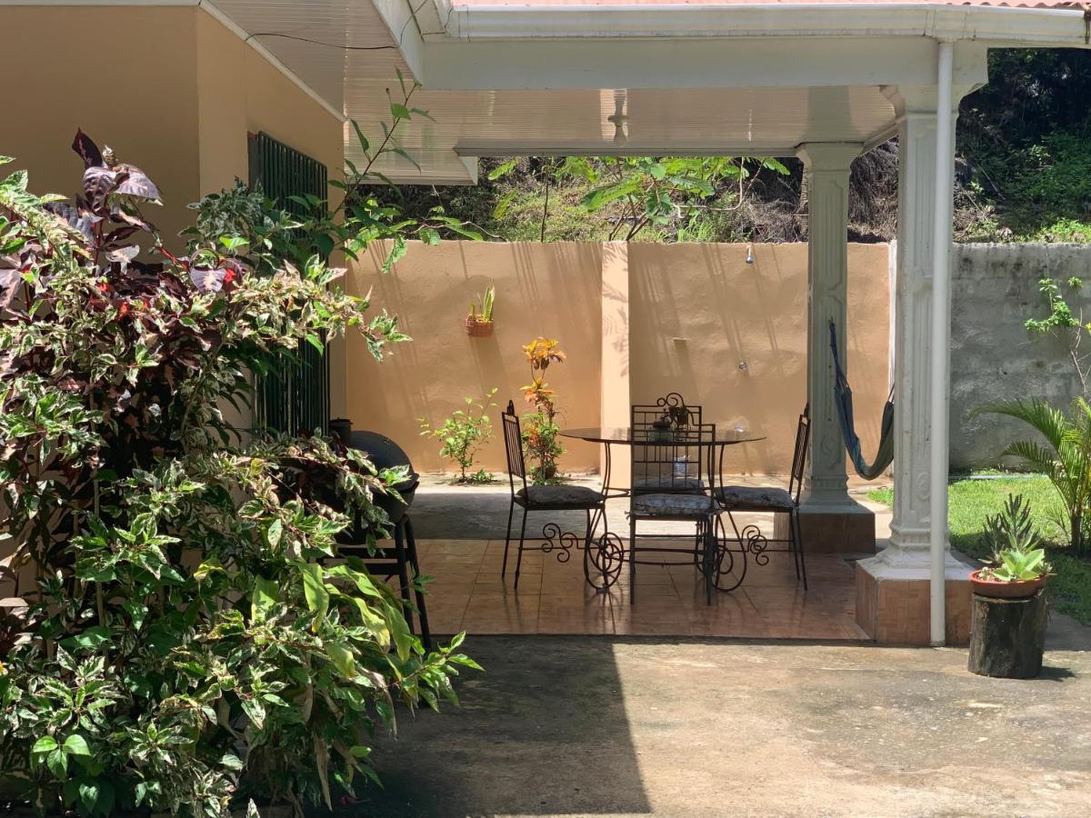 Alma Del Bosque Vacation Home And Apartments Quepos Bagian luar foto